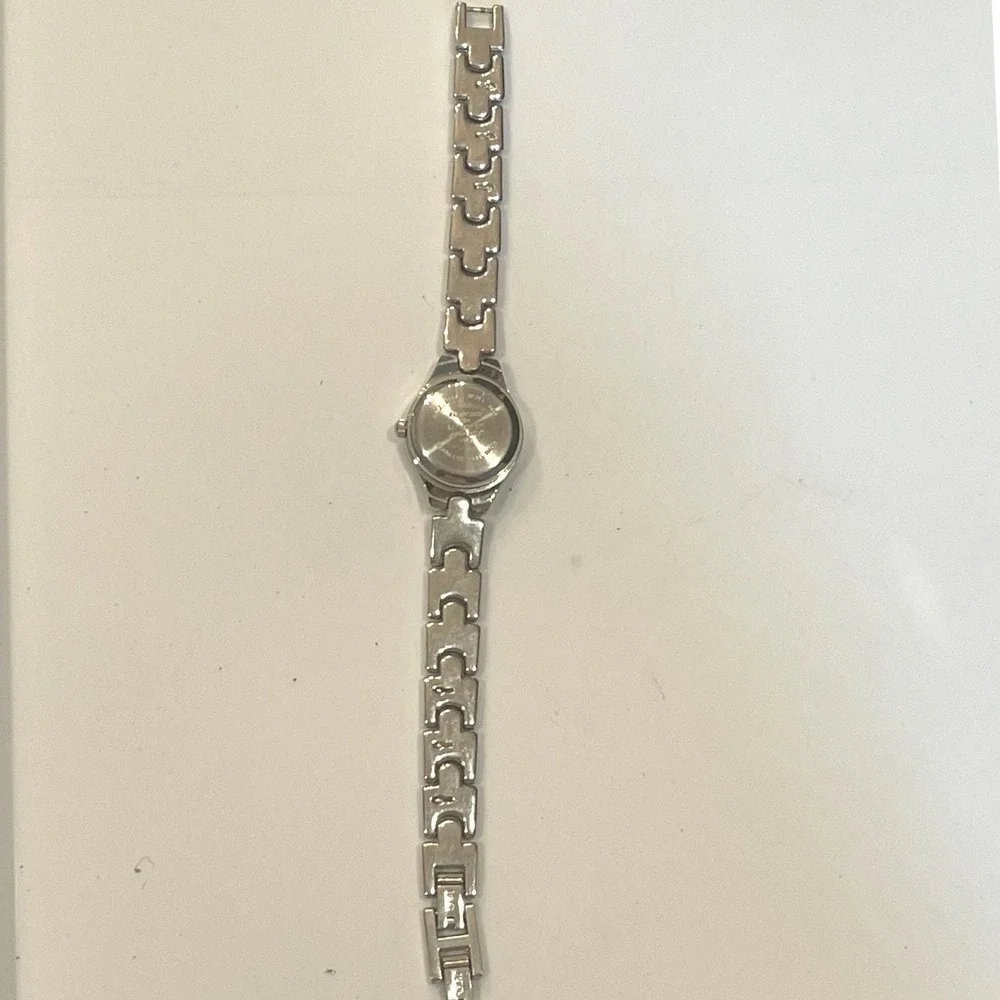 FMD‎ Pink Butterfly Dial Silver Tone Link Bracelet Watch FMDWS059 Japan Movt